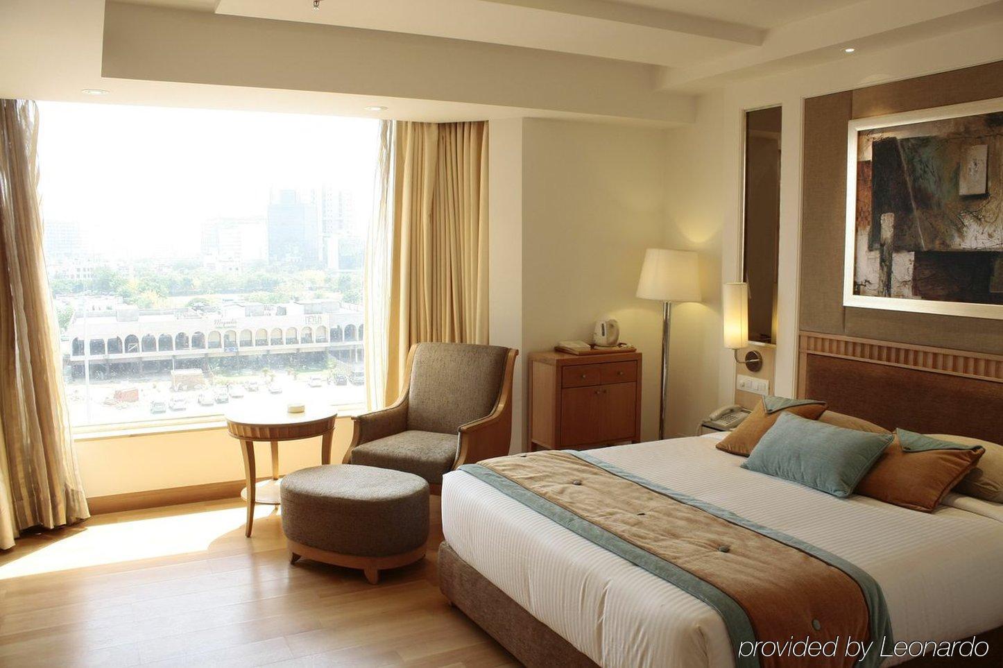 Vista Park Hotel Гургаон Стая снимка