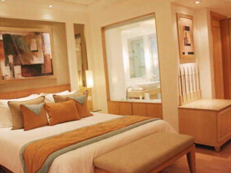 Vista Park Hotel Гургаон Екстериор снимка